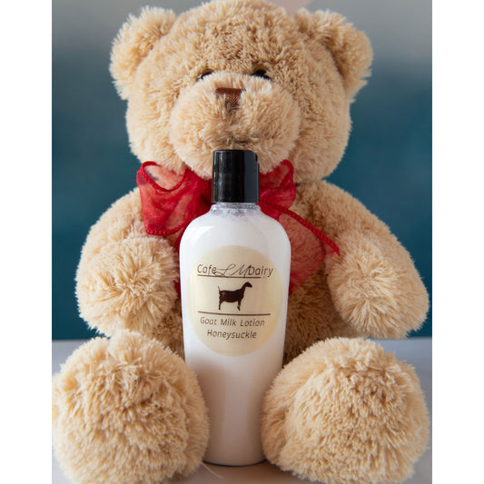 Goat Milk Lotion: Honeysuckle 4 Ounce Squeeze Bottle